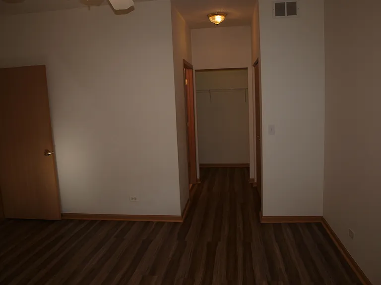 Gallery view 11 of 13128 W Sheffield Ln, Beach Park, IL, 60083