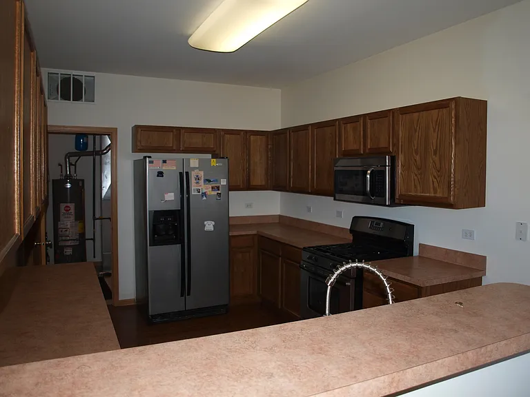 Gallery view 12 of 13128 W Sheffield Ln, Beach Park, IL, 60083