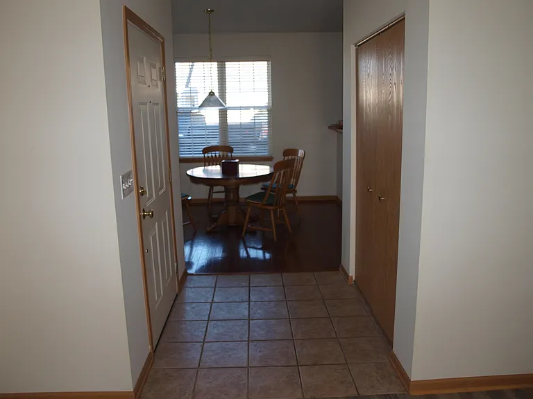 Gallery view 16 of 13128 W Sheffield Ln, Beach Park, IL, 60083