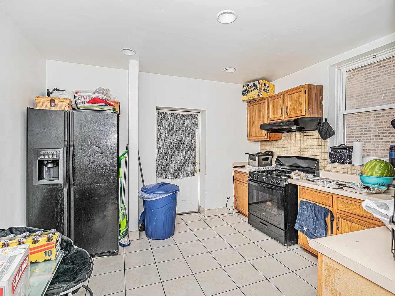 Gallery view 6 of 6535 N Artesian Ave, Chicago, IL, 60645