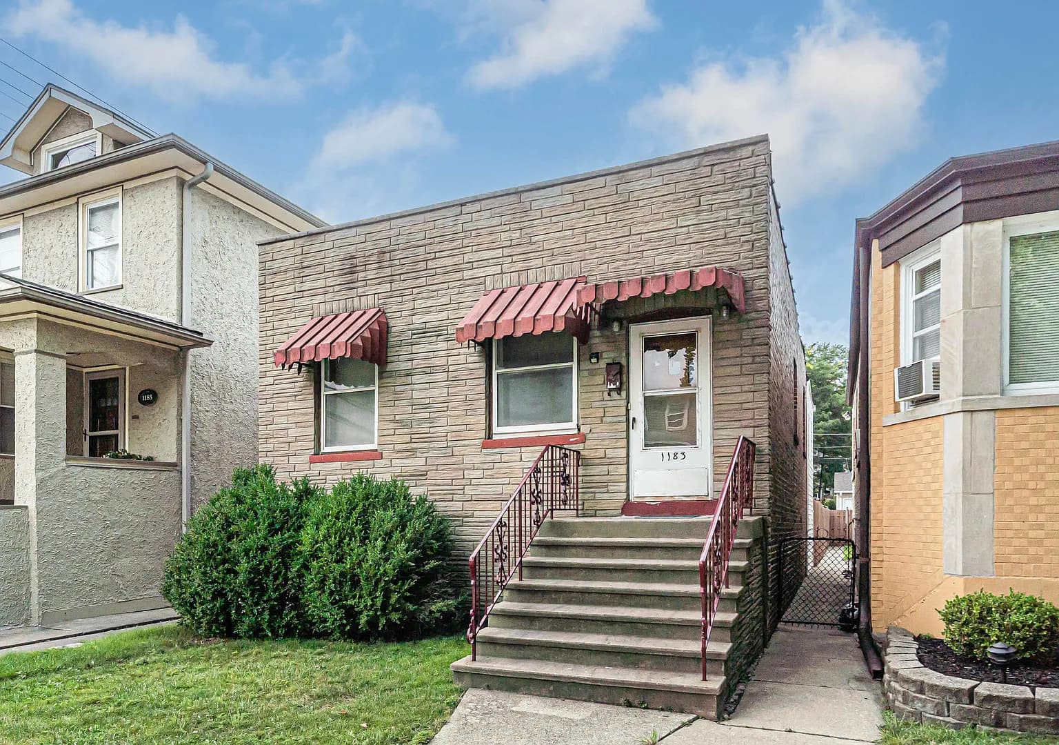Exterior of 1183 S Scoville Ave, Oak Park, IL 60304