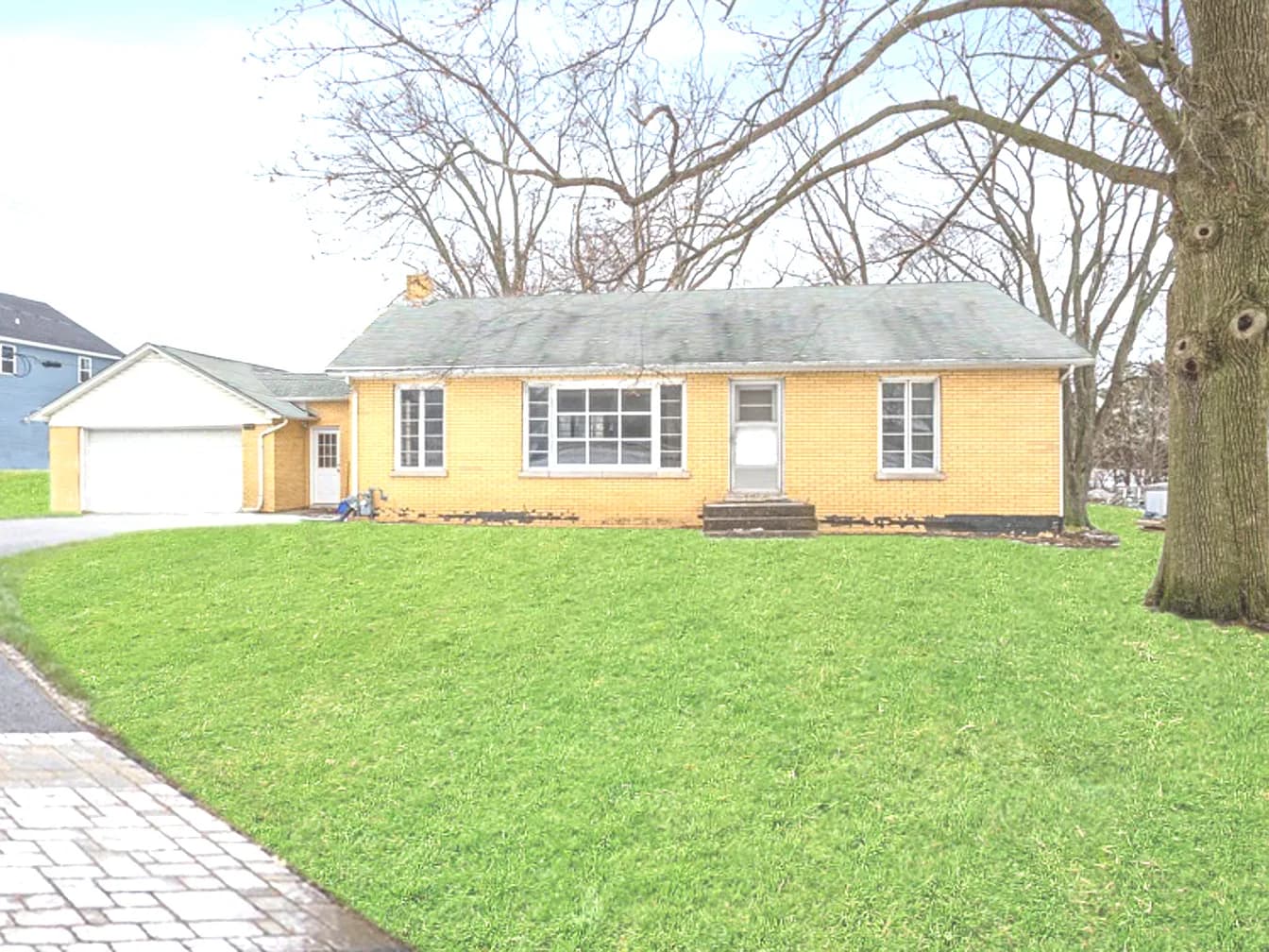 Exterior of 4N135 Lombard Rd, Addison, IL, 60101