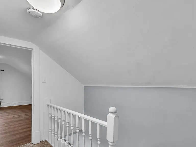 Gallery view 4 of 193 May St, Bensenville, IL 60106