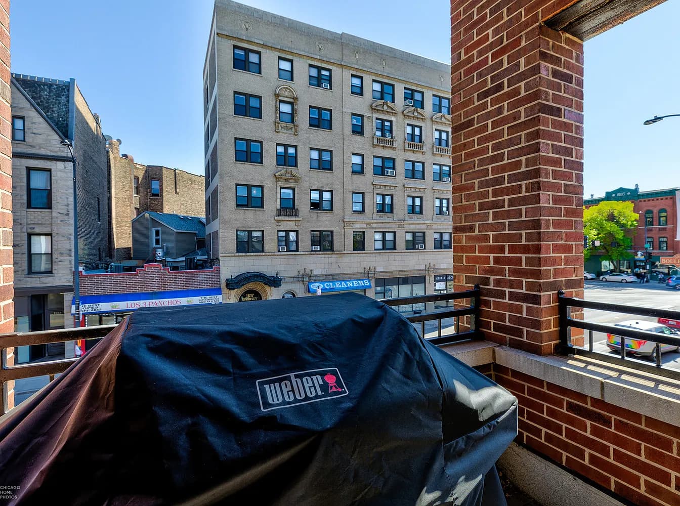 Gallery view 4 of 1154 W Diversey Pkwy Apt 2W, Chicago, IL 60614
