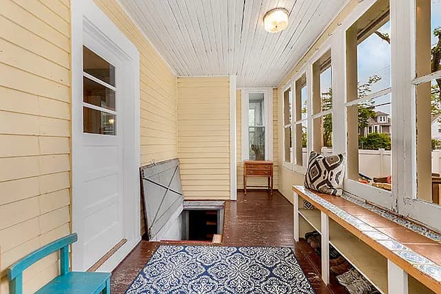 1495 Oakwood Ave property image