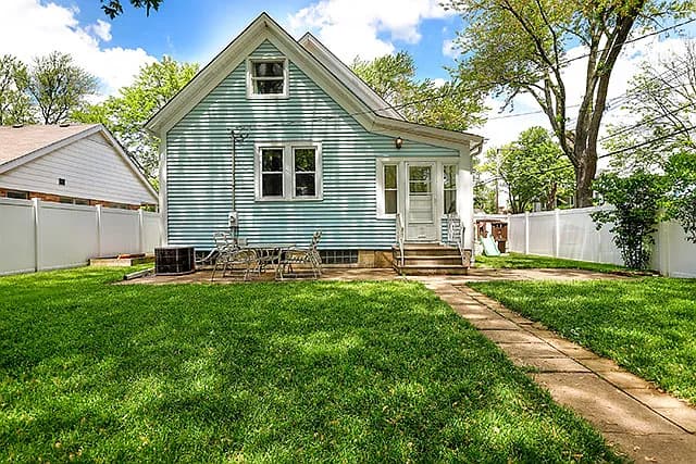 1495 Oakwood Ave property image