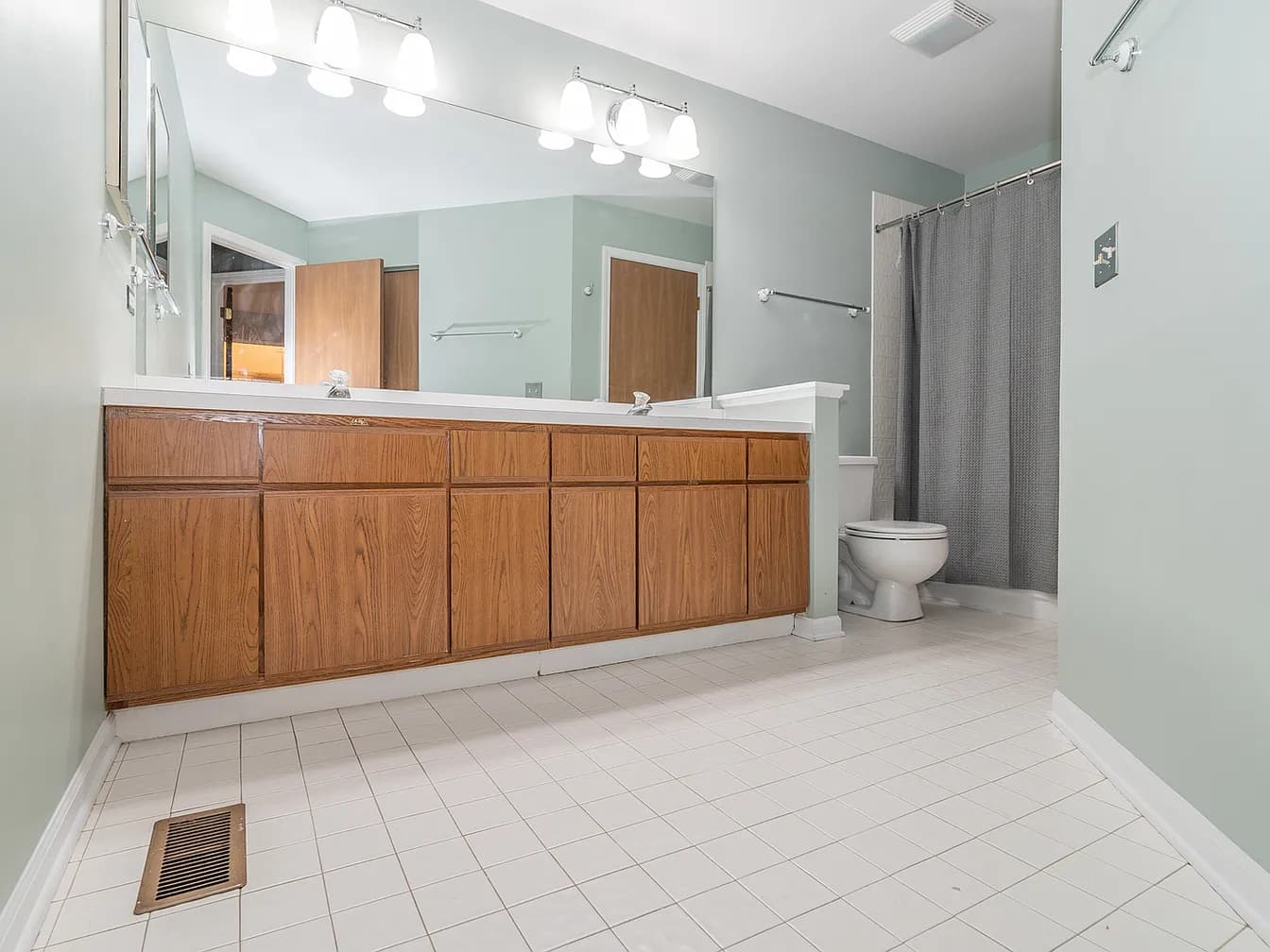 414 W Hamilton Dr #208 property image