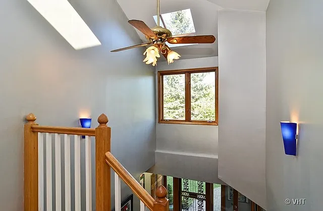 6812 N Kenneth Ave property image