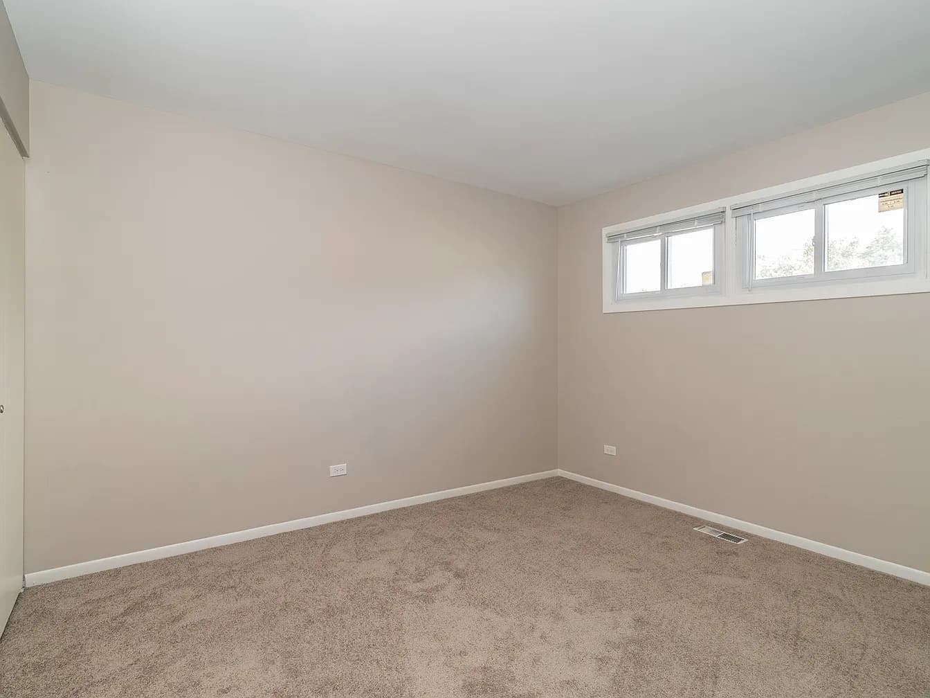 16503 Oxford Dr property image