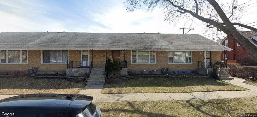 6749 N Trumbull Avenue exterior