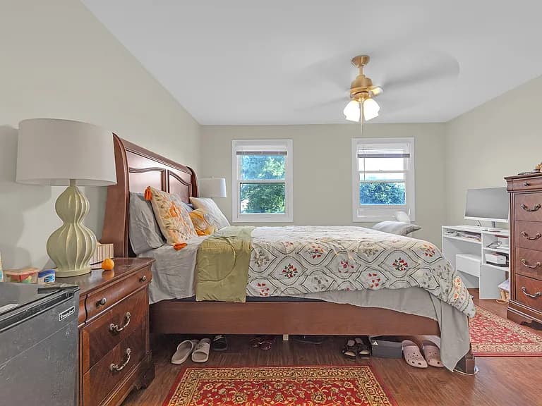 1916 Cheltenham Place property