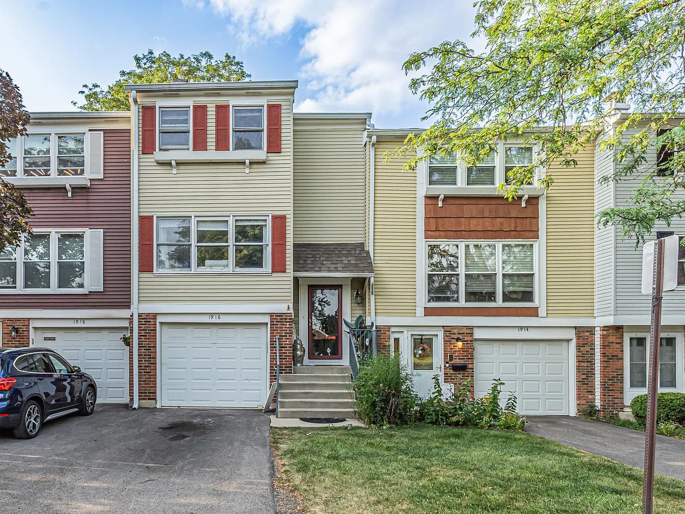 1916 Cheltenham Place property