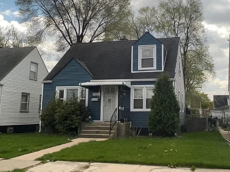 3915 W 85th St property image