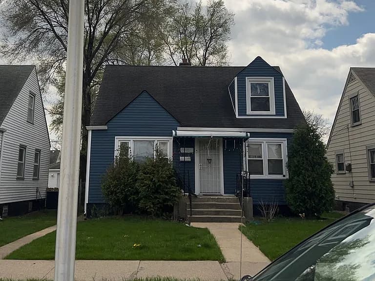 3915 W 85th St property image